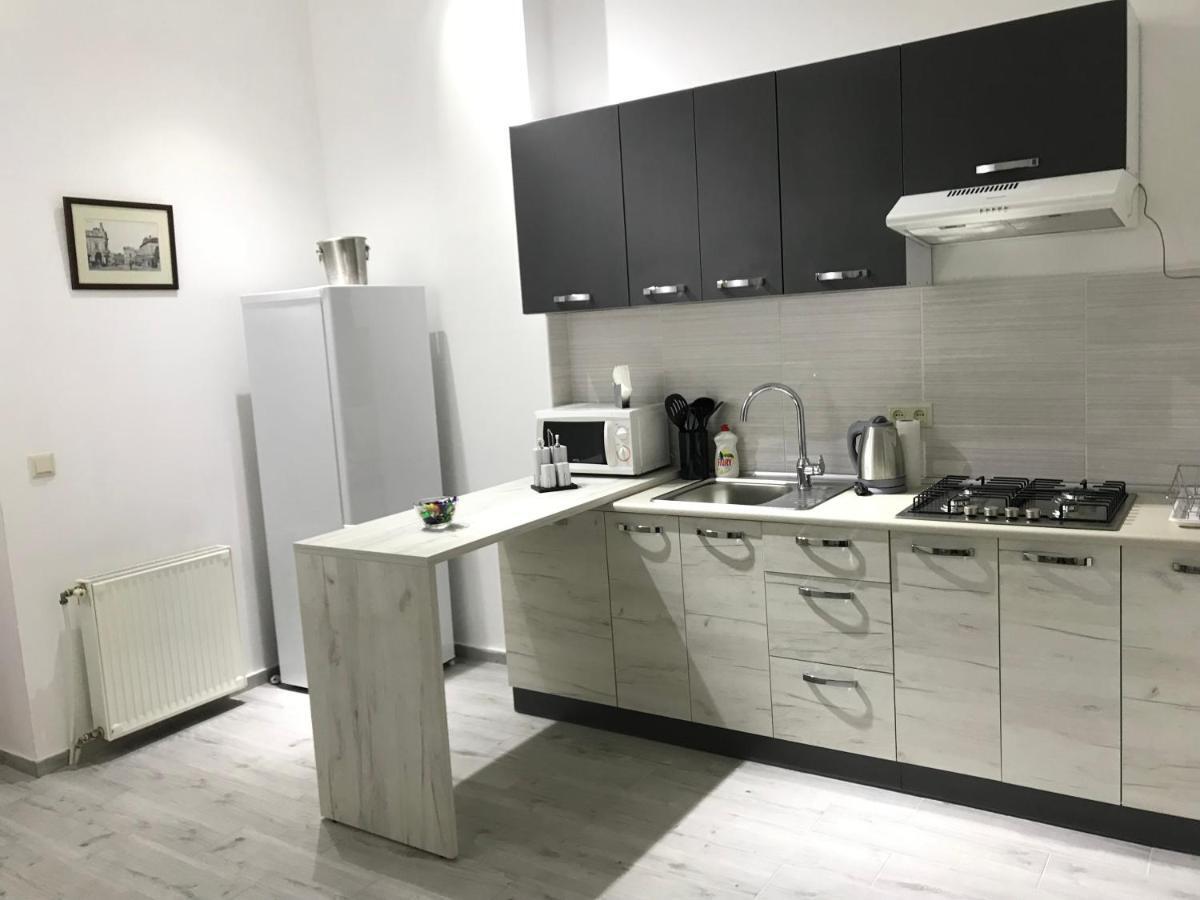 Apartment Suite Mukachevo Екстериор снимка